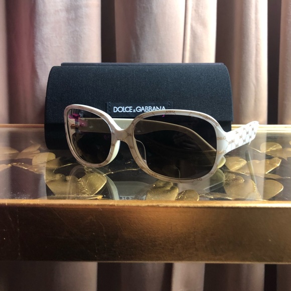 Vintage Dolce and Gabbana Sunglasses - Picture 4 of 6